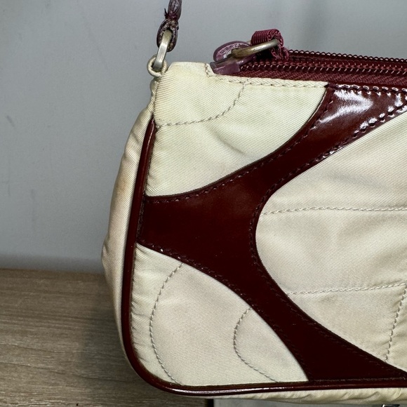 Prada Pochette | Good Vintage Condition | Crossbody - Picture 3 of 13